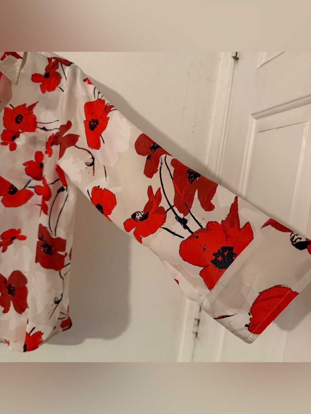 J Crew Silk Chiffon Poppy Print Button Up Long Sleeve Blouse Size 8 - Picture 4 of 10